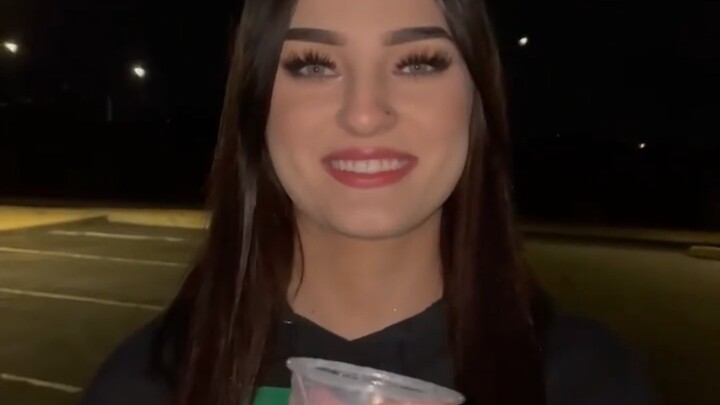 [ระวัง] สาว Starbucks Savanah Moss คัดแยกของหายาก