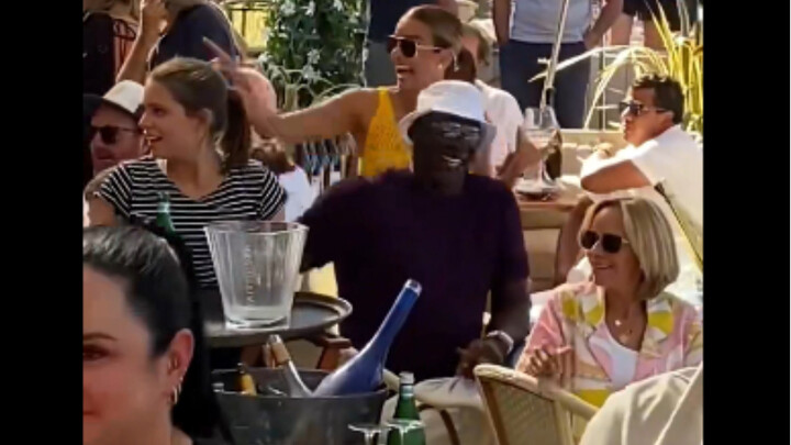 Michael Jordan on vacation—suddenly the Bulls’ anthem blares, sending the “God of Basketball” into r