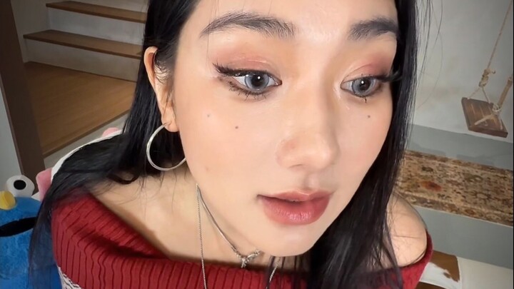 Top 10 Social Skills: How to Boost Likes on Your Moments Feed