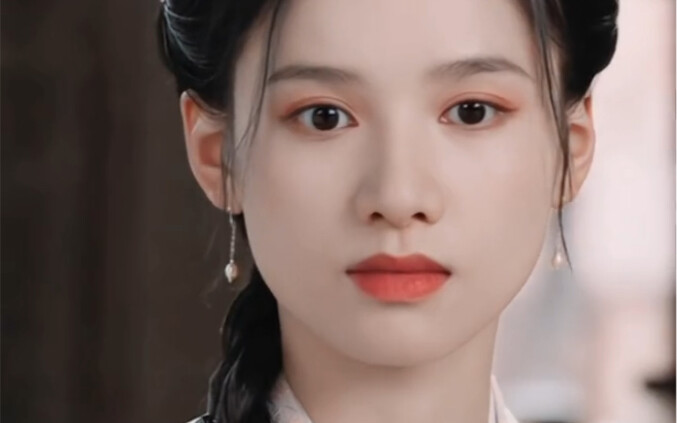 All the family’s children are here, yet only Third Madam Baiyu was banished to the northern frontier