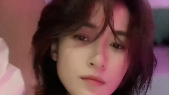 เป็นผู้หญิง ไม่ต้องสงสัย