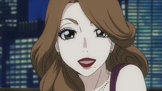 A flirtatious woman was slapped by a straight man and became a pure lover