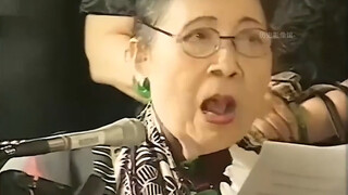 Soong Mei-ling, 98 tahun, berpidato di Amerika Serikat. Meskipun tak bisa bergerak, ia tetap mengena