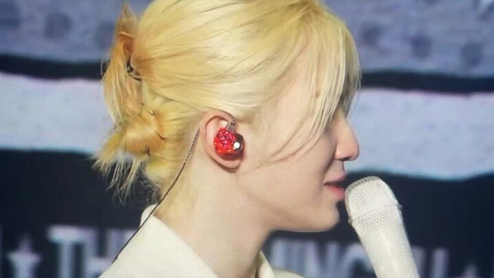 Cho dù tôi lùi một vạn bước thì Lý Tri Húc, hôm nay tôi thành ra thế này, anh chẳng có chút trách nh