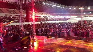 Hanggang Kailan - Orange & Lemons (Philippine Sports Stadium)