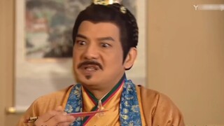 Why do they always wear couple outfits?!