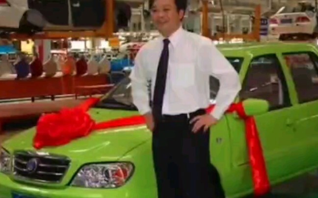 ผู้ก่อตั้งบริษัทกลิ่นลี่ ออโตโมบิล แท้จริงแล้วก็เป็นคนคลั่งไคล้การผลิตรถยนต์เช่นกัน