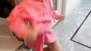 Vừa buồn cười vừa bực mình! Đứa con thứ hai muốn vươn lên, nhưng không ngờ con đường dài nhất nó đi 