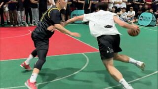 Giống Kobe quá, anh ấy mới 25 tuổi thôi, hahaha, chú 25 tuổi