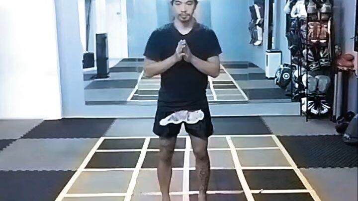 ไหวครูมวยไทย โดยครูใหม่