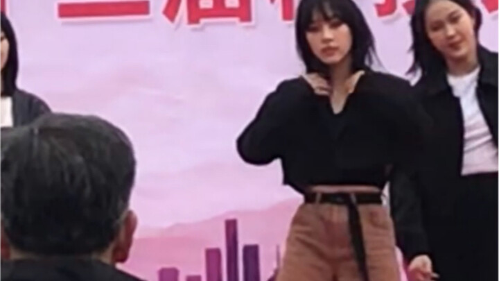 新余四中艺术节 《hey mama 》c 位初三小姐姐直拍（自制）我愿称之为小noze