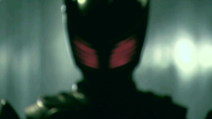 "Tại thời điểm thử thách, không sao không nghiêm trọng" (cảm thấy sự áp bức do Kamen Rider mang lại)