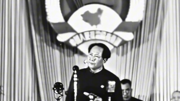 “Các bạn cứ siết chặt nắm đấm, rồi hét to một tiếng: Tề Thiên Đại Thánh!”