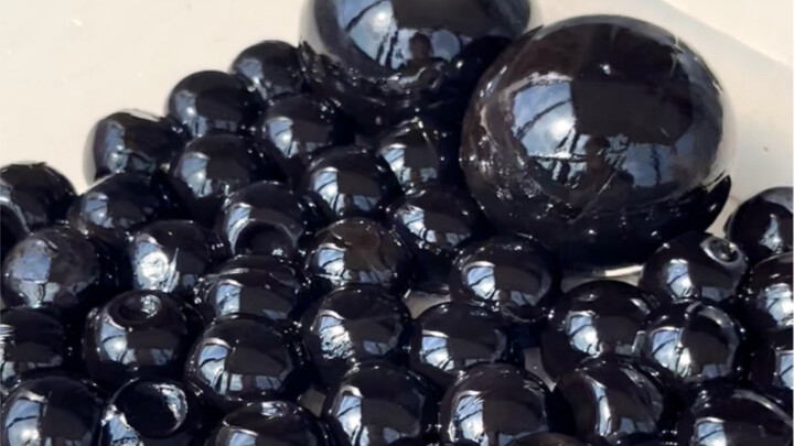 Milk Green Tea Mutiara Grass Jelly Jumbo | Bisa menikmati mutiara sepuasnya itu bahagia banget ya! S