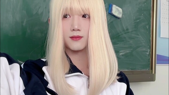 当班里女生被偏爱时