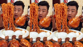 Ăn mukbang mì cay cấp độ 7