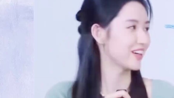 Tôi hung hăng quá nên đã ly hôn! Khi Wang Hedi nhìn thấy Yu Shuxin, anh ấy giả vờ trò chuyện với Wu 