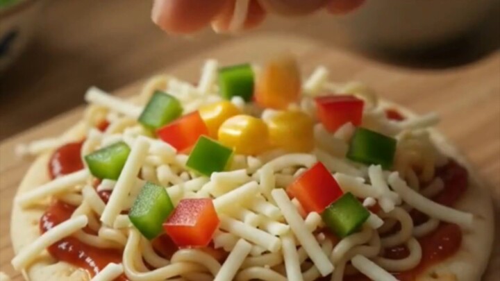 cheesy Maggi pizza #short #vairal #tahirakhatun