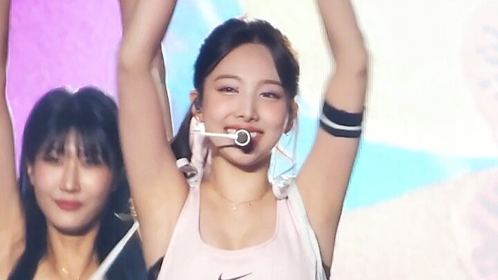 TWICE 5th Tour 230902 Singapore - Nayeon - pop! Straight Cut
