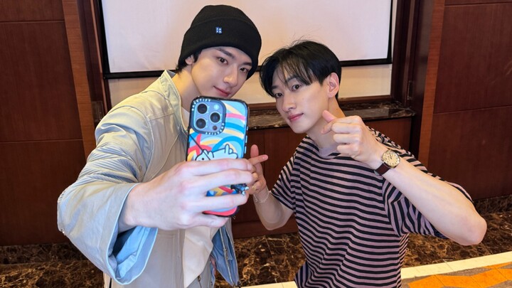 [لي هيوكجاي ✘ لين يي] تحدي رقصة UPNDOWN مع لين يي، كيف التقيتما؟ إنه لأمر رائع.