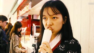 If a student wears Hanfu and walks in a busy area of Hong Kong, what will passers-by think? (Will th