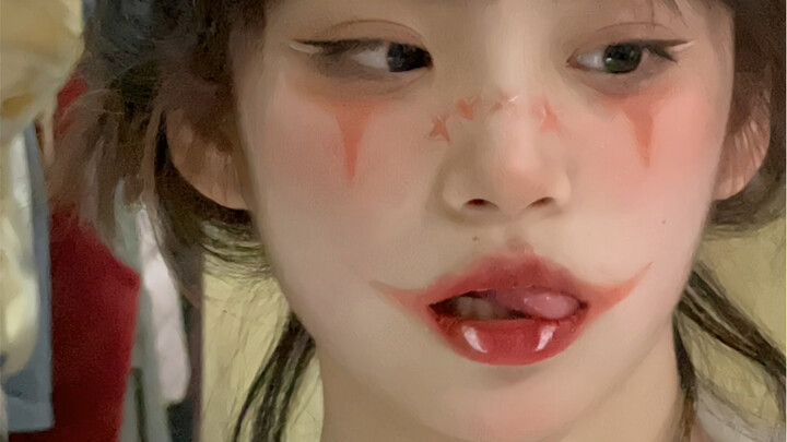 Everyone’s already nailing their Halloween makeup!