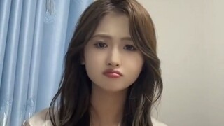 "Tại sao thuốc hạ sốt này lại có màu xanh?"