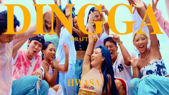 Video MAMAMOO Hwasa berjudul “Dingga (versi draf)” telah dirilis. Hwasa yang baru saja membuat akun 