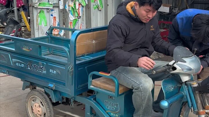 Tôi phải lái chiếc xe này thế nào?