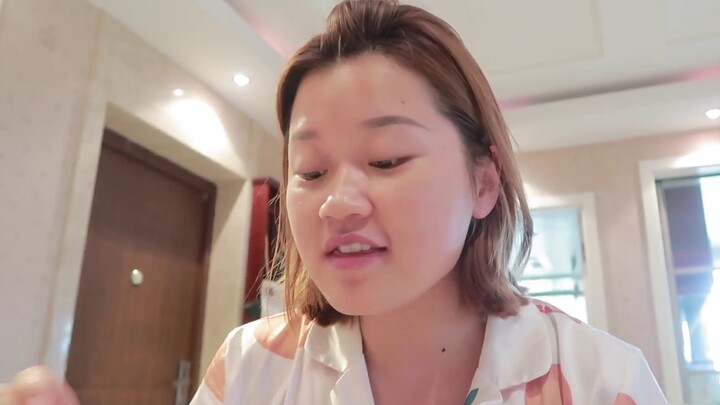 DAYBYDAY VLOG 04 | หลังจากเปิดแพ็กเกจมากมาย หนุ่มอ้วนก็แต่งหน้าเต้นสตรีทแดนซ์เป็นครั้งแรกในชีวิตและน