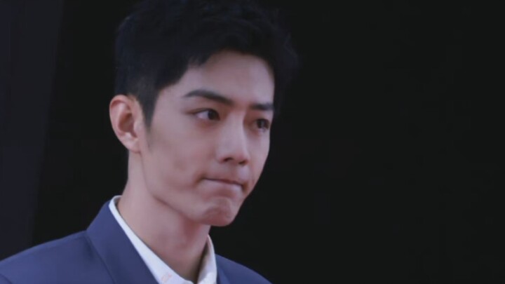 ความน้อยใจขณะที่เขากำลังเม้มปาก ฉันจะไม่มีวันลืมไปตลอดชีวิต!!! [เซียวจ้าน]