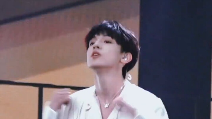 Male high pure desire ceiling sexy strap dance Zhang Zeyu "Girl's Day-Expectation" focus (straight s