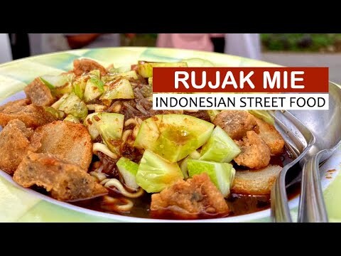 ASMR street food Indonesia | Spicy Noodles with Fish Cake Soup, Rujak Mie