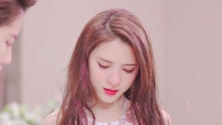 الآن فقط أدركت     هذه ليست سوى رواية صعود البطلة الثانية، أليس كذلك؟