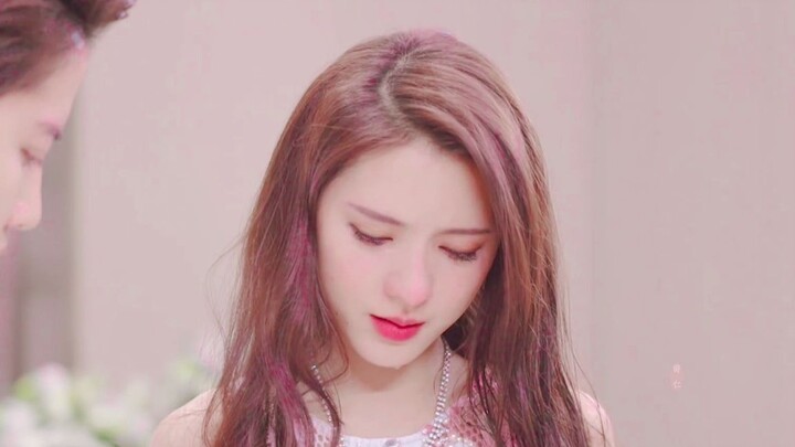 I just realized now—this is basically a story about the second female lead taking over, isn't it?