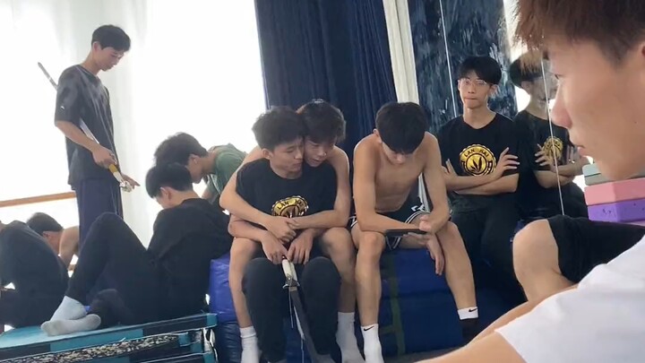 กิจวัตรในชั้นเรียนเต้นรำ