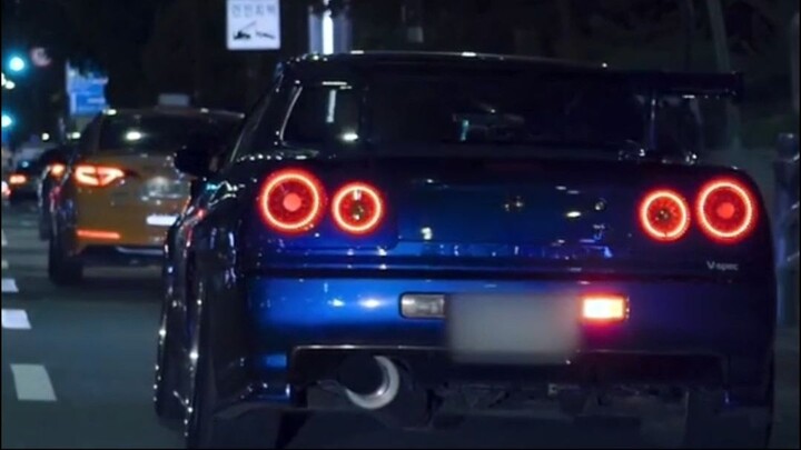 ¿Un auto de carreras o un videojuego real? 🎮🔥