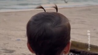 头上的两个小揪揪是女孩子们最后的倔强😂