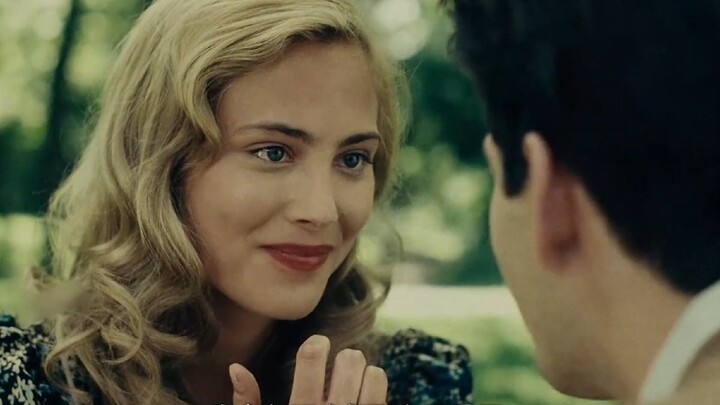 For the first time ever, a man brings his wife to Paris—and stumbles upon a super-cool briefcase.