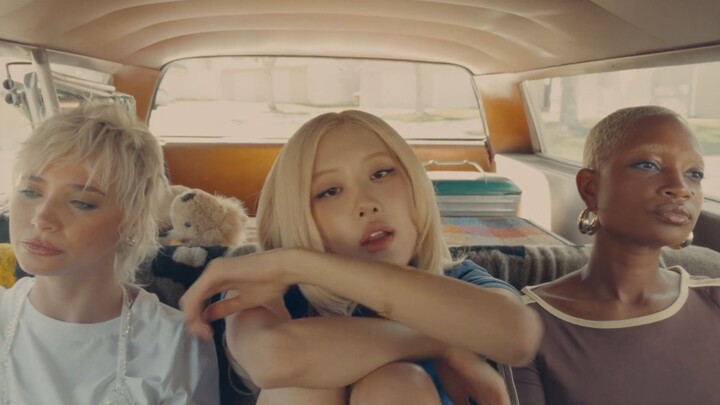 ROSÉ - new trick (OFFICIAL MUSIC VIDEO)