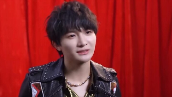 Zhou Shen: “Carried Up,” “Ah Ah Ah” Hahaha — Jiangsu TV Interview