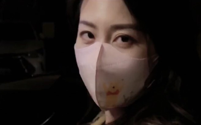 A young lady who’d just met Kang had a drink with him, and this is how it turned out.