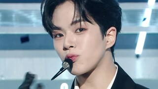 أغنية تريجر الجديدة BONA BONA على مسرح الأداء بتاريخ 230805