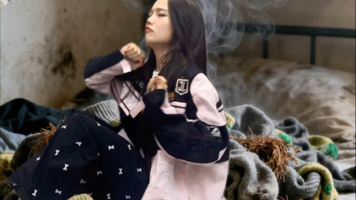 Dalam Akumulasi Estetika