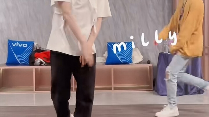 爱情鸟练习室版🐟