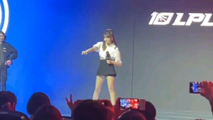 Sister Tuozǐ is ten patches ahead of the LPL 🤣🤣🤣