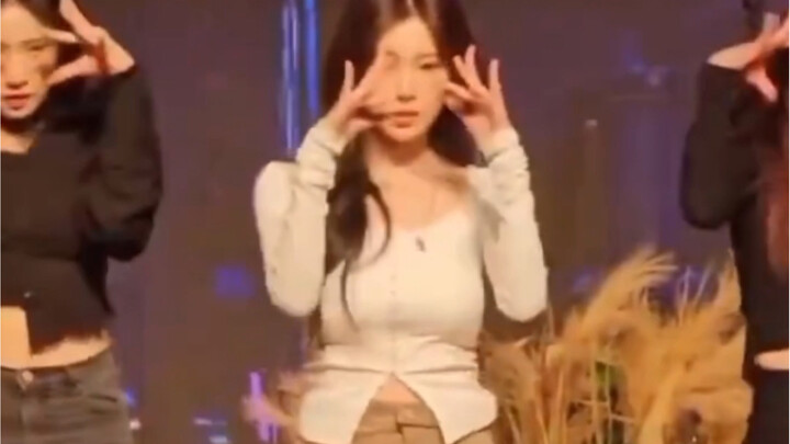 Kang Hye Won's Seoul fan meeting covers Kwon's "Underwater", "Drama" and "Super Shy"