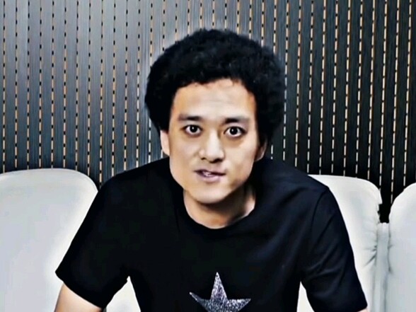 الموت الحقيقي ليس الرحيل، بل النسيان. أربع سنوات قد مرت...