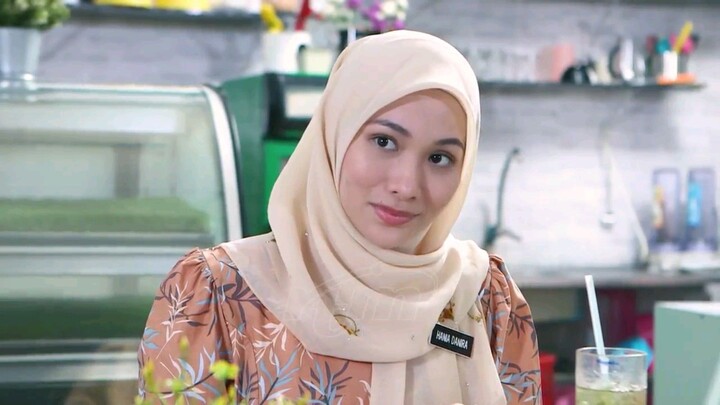 Elvina : 🥰👩‍🏫💖 10