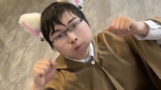 Dễ thương quá, muốn nuôi một con 2D quá!